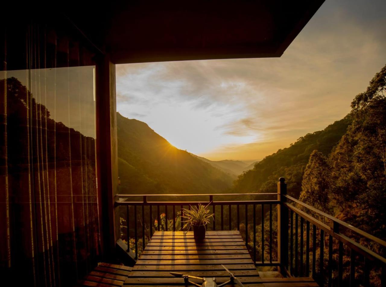 Ella Camelot Villa Luaran gambar